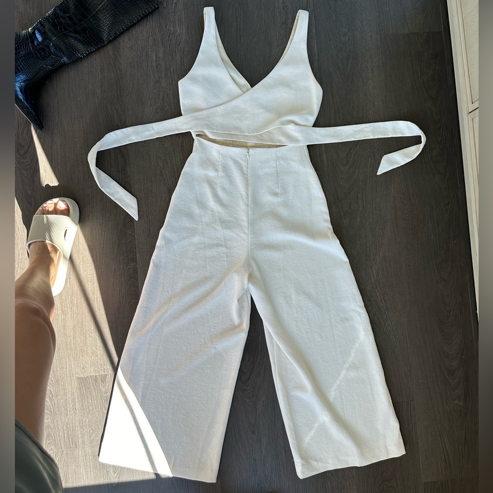 Aritzia Wilfred Cream Ecoulment Jumpsuit Size 0
